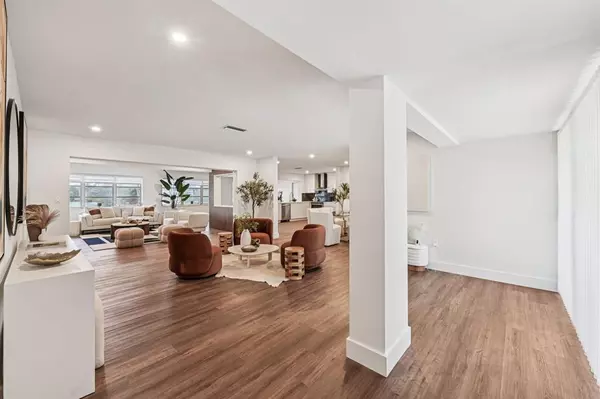 Miramar, FL 33023,6764 Dogwood Dr