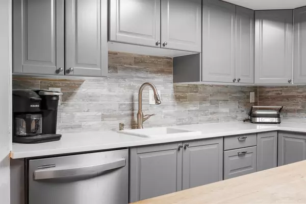 Coral Springs, FL 33065,8101 NW 27th St #4