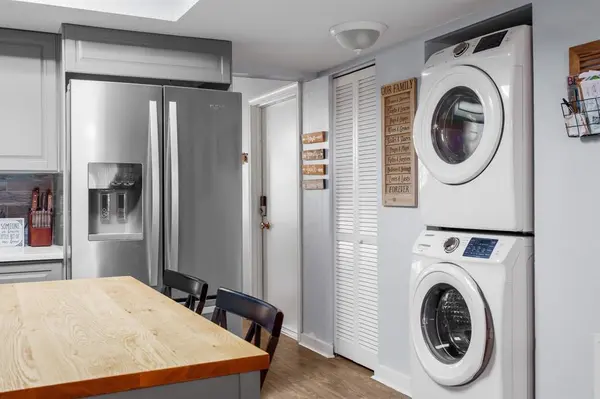 Coral Springs, FL 33065,8101 NW 27th St #4