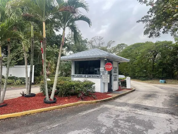 Lauderhill, FL 33319,3301 SPANISH MOSS TE #601