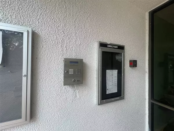 Lauderhill, FL 33319,3301 SPANISH MOSS TE #601