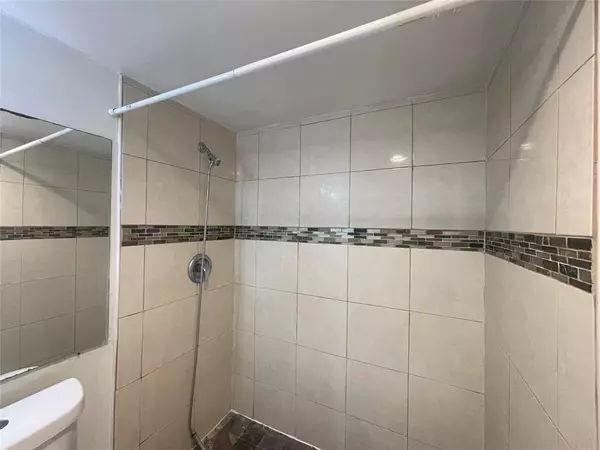 Lauderhill, FL 33319,3301 SPANISH MOSS TE #601