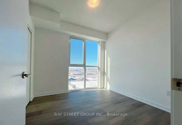 Vaughan, ON L4K 0M7,10 Honeycrisp CRES #1709