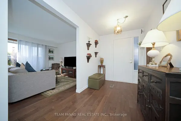 Brampton, ON L6W 1E5,71 Watson CRES