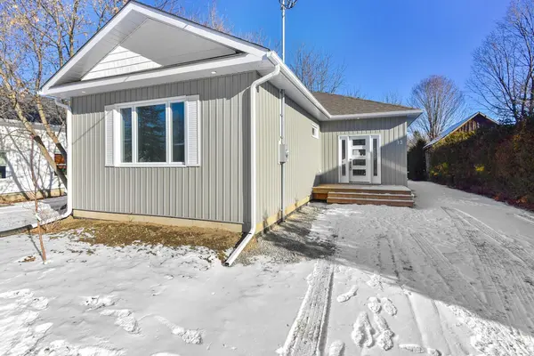 13 Victoria ST, Athens, ON K0E 1B0