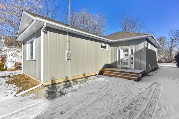 13 Victoria ST, Athens, ON K0E 1B0