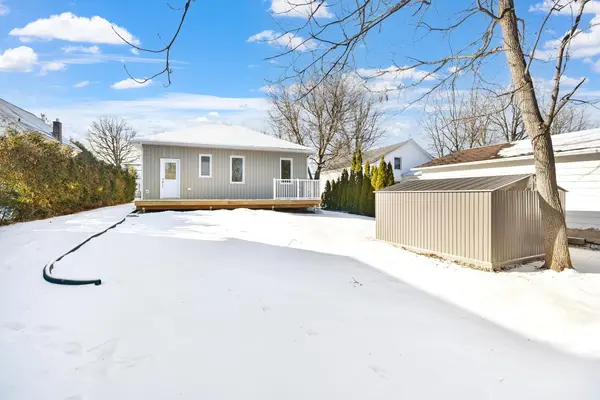 13 Victoria ST, Athens, ON K0E 1B0