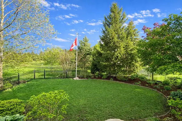 Waterloo, ON N2V 2K3,610 Rock Point CRES