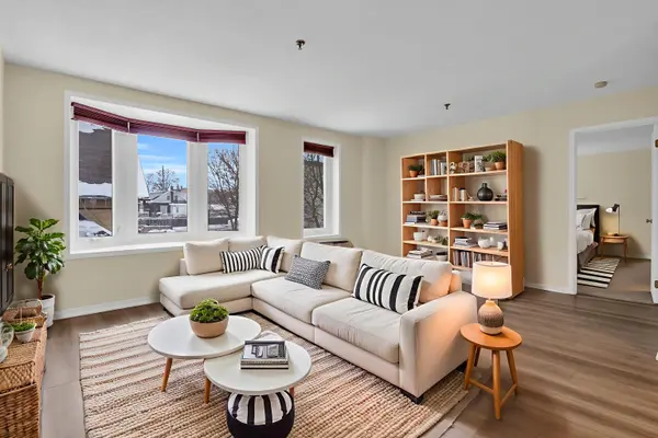 Cambridge, ON N3H 3P3,1009 Queenston RD #206