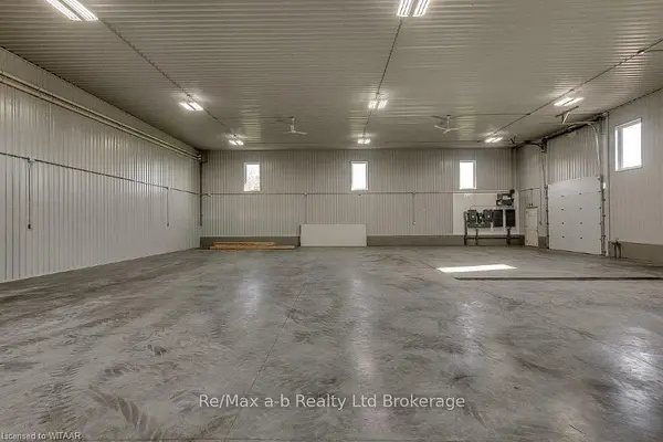 Norwich, ON N0J 1P0,285793 Airport RD #8