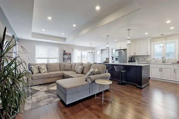 Quinte West, ON K8V 0G3,52 Crews CRES