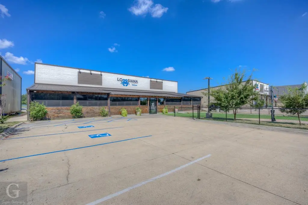 9220 Wallace Lake Road, Shreveport, LA 71106