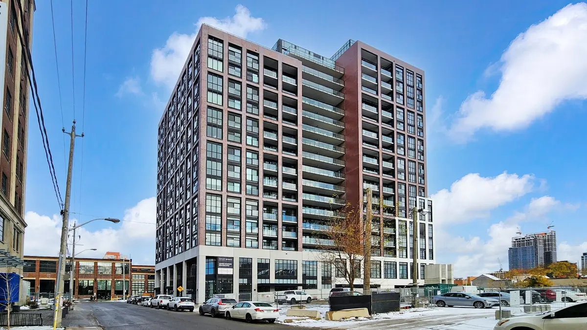 Toronto C01, ON M6R 0B2,181 Sterling RD #1221