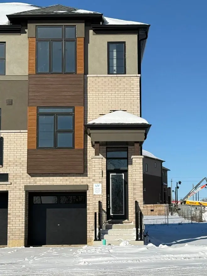 Brantford, ON N3T 0L8,660 Colborne ST #50