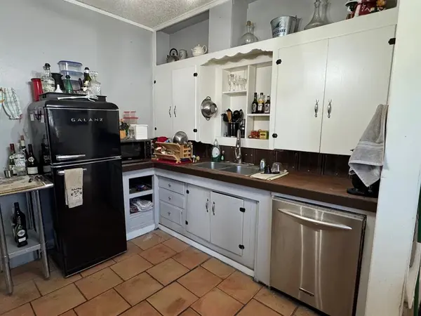 Seymour, TX 76380,707 N River Street