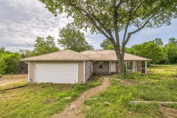 37 Busby Lane, Bells, TX 75414