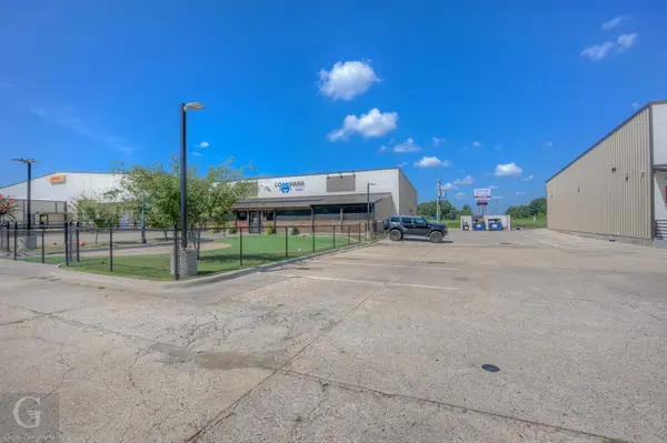 9220 Wallace Lake Road, Shreveport, LA 71106