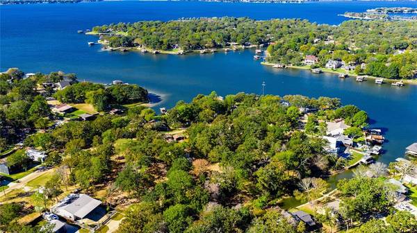 114 Lowe Drive, Mabank, TX 75156