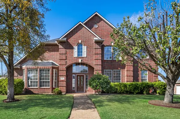 104 Cambridge Court, Heath, TX 75032