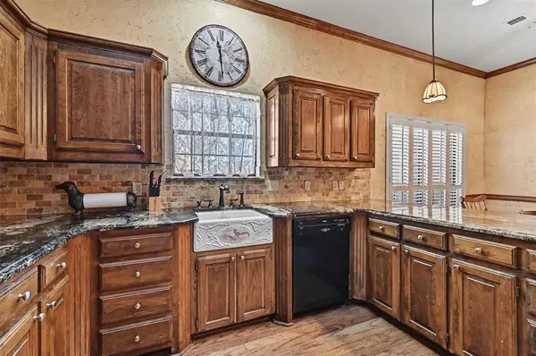 Whitesboro, TX 76273,304 Trollinger Street