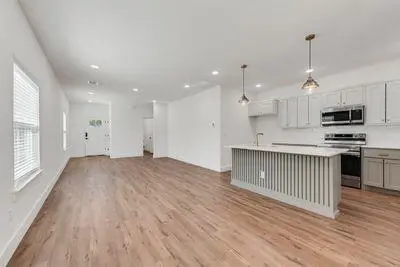 202 Pine Street, Bonham, TX 75418