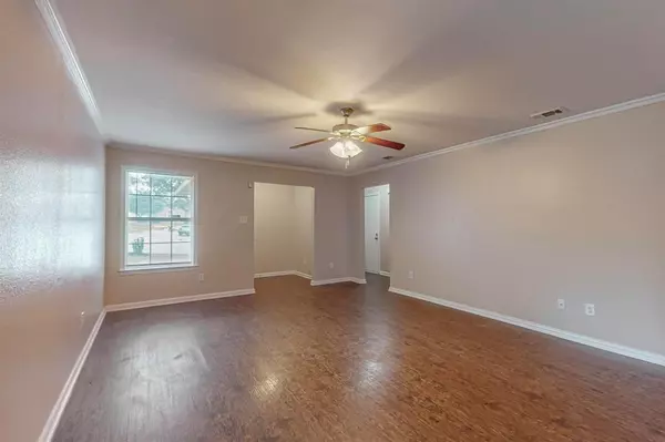 Dallas, TX 75236,4827 Mexico