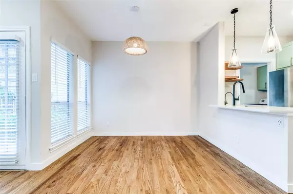 Addison, TX 75001,4067 Beltway Drive #111