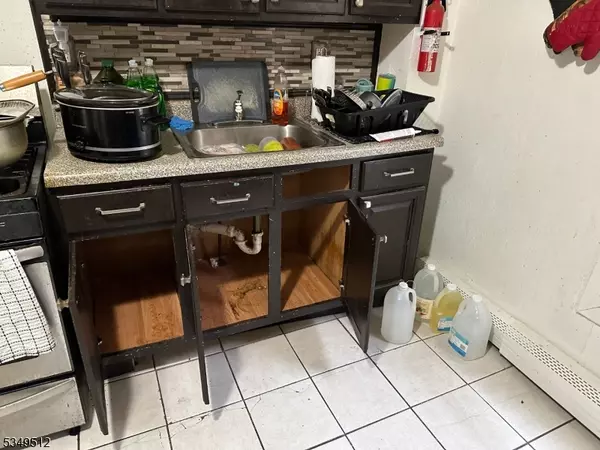 Newark City, NJ 07107,51-53 3Rd St