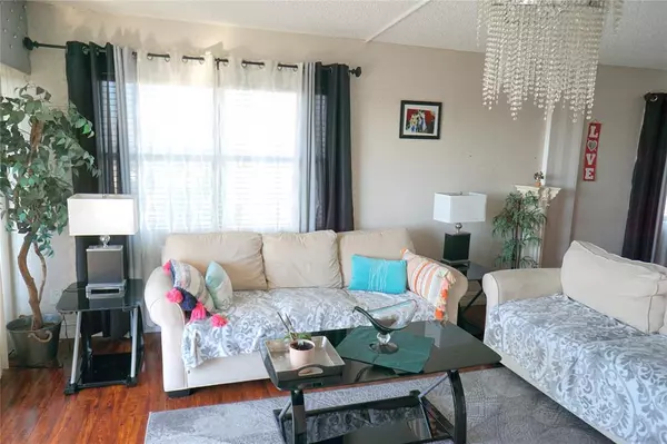 Pompano Beach, FL 33062,801 S Federal Hwy #1109