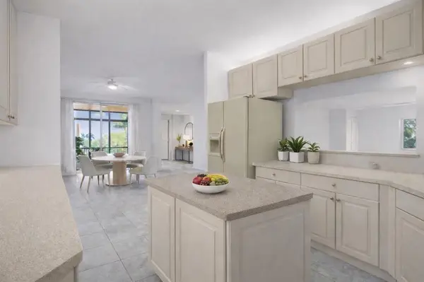 Tamarac, FL 33321,7715 Southampton Ter #301