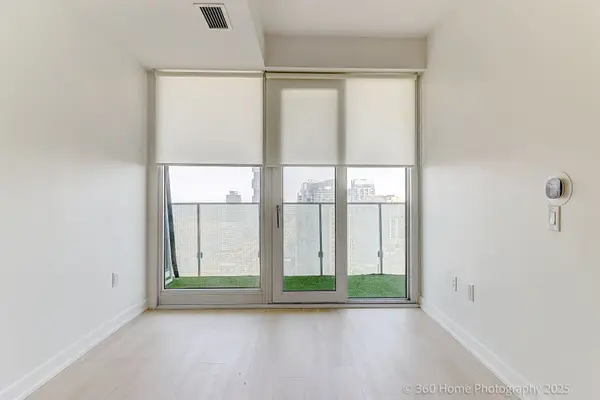 Mississauga, ON L5B 0M3,3900 Confederation Pkwy #2912