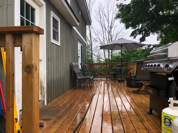 Huntsville, ON P1H 1V5,27 Henry ST