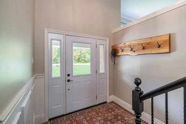 Selwyn, ON K0L 1T0,290 McClennan DR