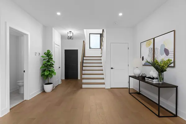 Loyalist, ON K7N 0C2,2 Park CRES