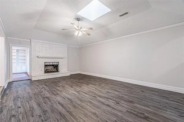 Arlington, TX 76016,5209 Smokerise Court