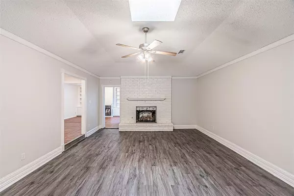 Arlington, TX 76016,5209 Smokerise Court