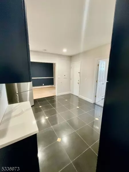 Harrison Town, NJ 07029,17 Cleveland Ave