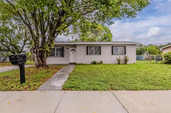 3521 NW 208th Ter, Miami Gardens, FL 33056