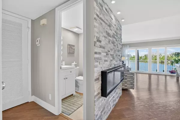 1537 E Hillsboro Blvd #241, Deerfield Beach, FL 33441