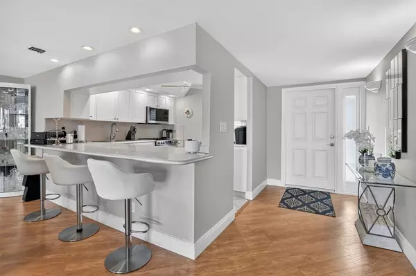 Deerfield Beach, FL 33441,1537 E Hillsboro Blvd #241