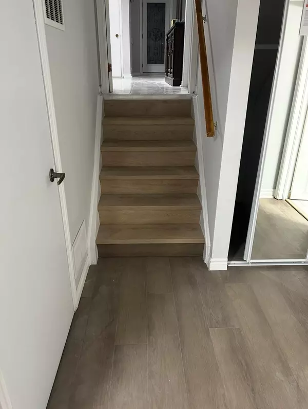 Mississauga, ON L4Z 1J7,4142 Dursley CRES #Lower