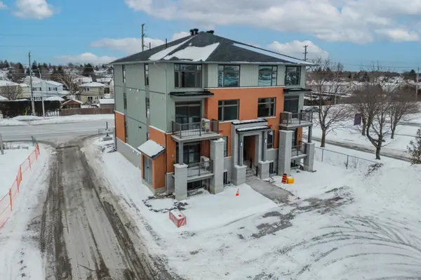 Barrhaven, ON K2J 4S3,2736 Cedarview RD