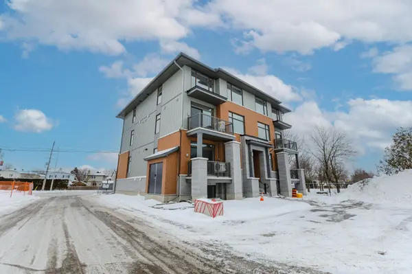 Barrhaven, ON K2J 4S3,2736 Cedarview RD