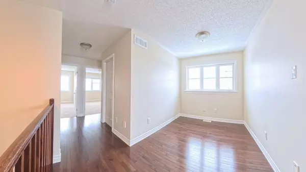 Blossom Park - Airport And Area, ON K1T 0G8,126 Flat Sedge CRES E