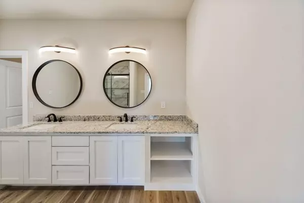 Bridgeport, TX 76426,163 Cactus Canyon Drive