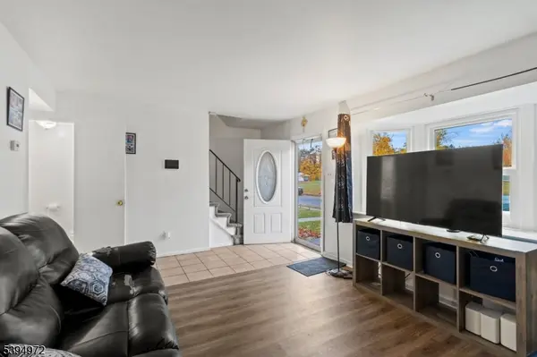 49 Fairmount Dr, Willingboro Twp., NJ 08046