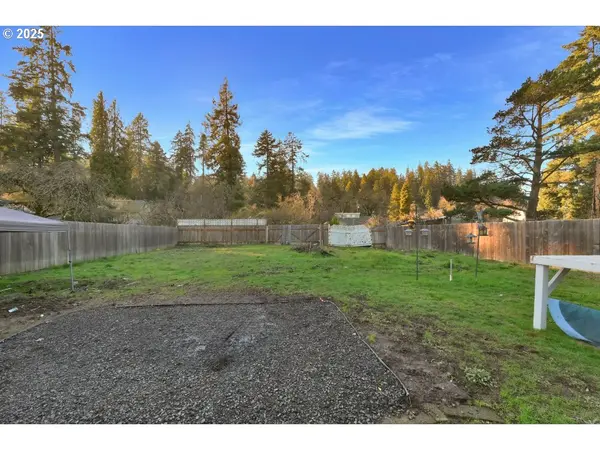 Eugene, OR 97403,1652 Augusta ALY