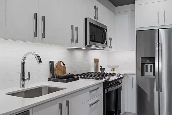 Calgary, AB T2N 5G5,110 18A ST NW #333