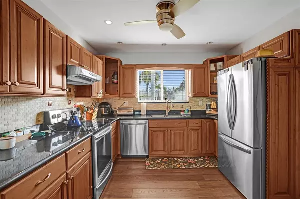 Deerfield Beach, FL 33441,1011 SE 10th Ct