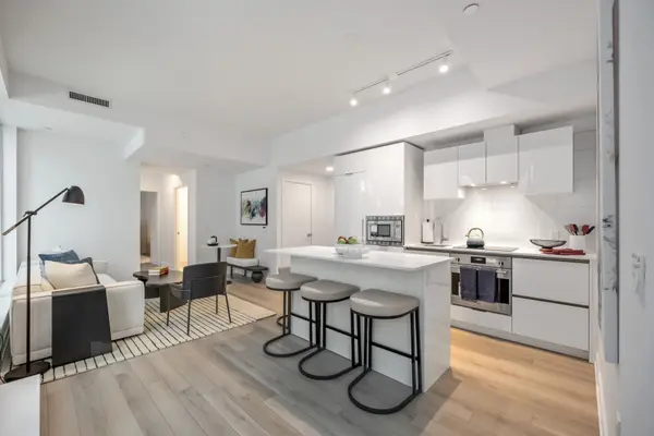 Toronto C01, ON M5T 3C1,121 St. Patrick ST #1216